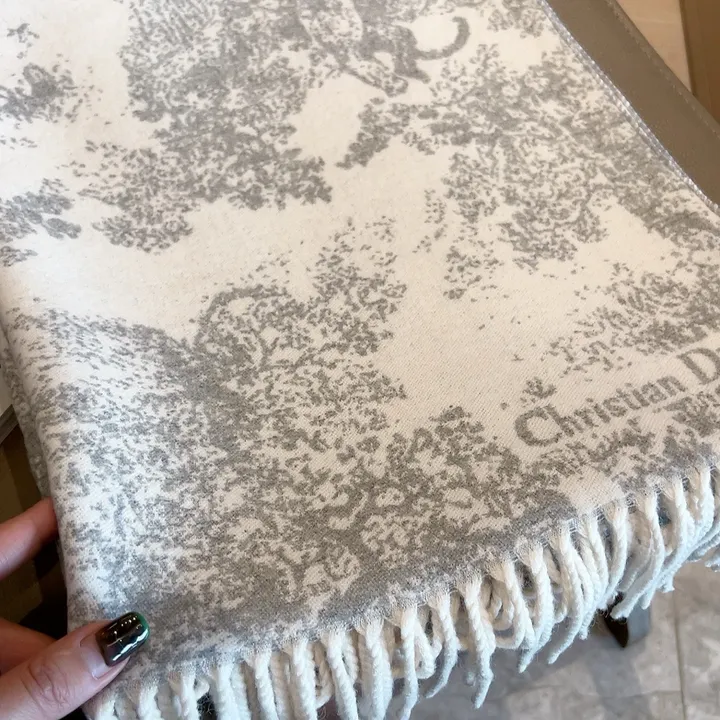 スーパーコピー ディオール マフラー