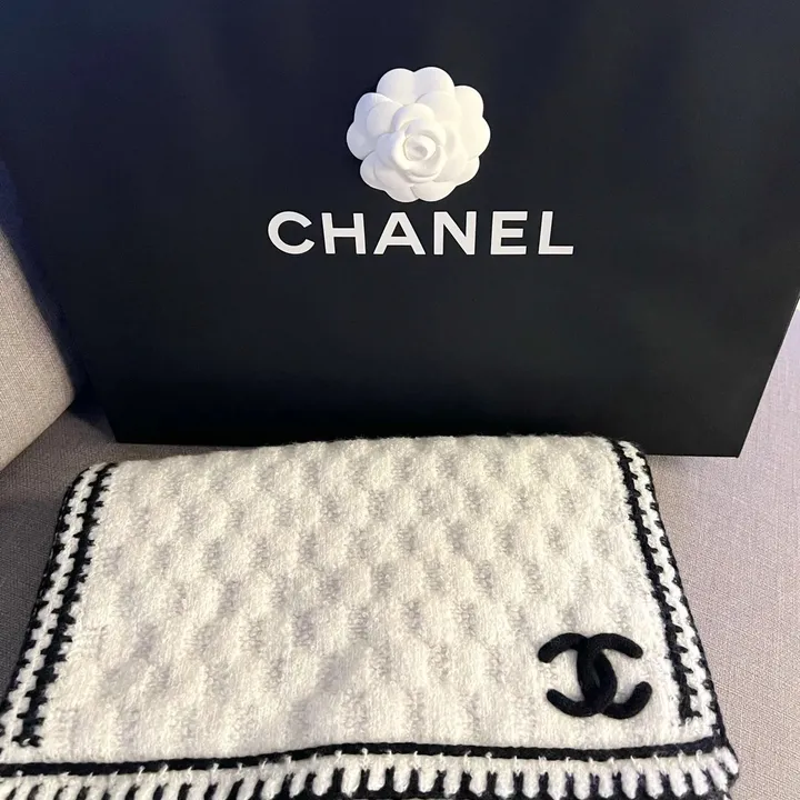 スーパーコピー シャネル マフラー