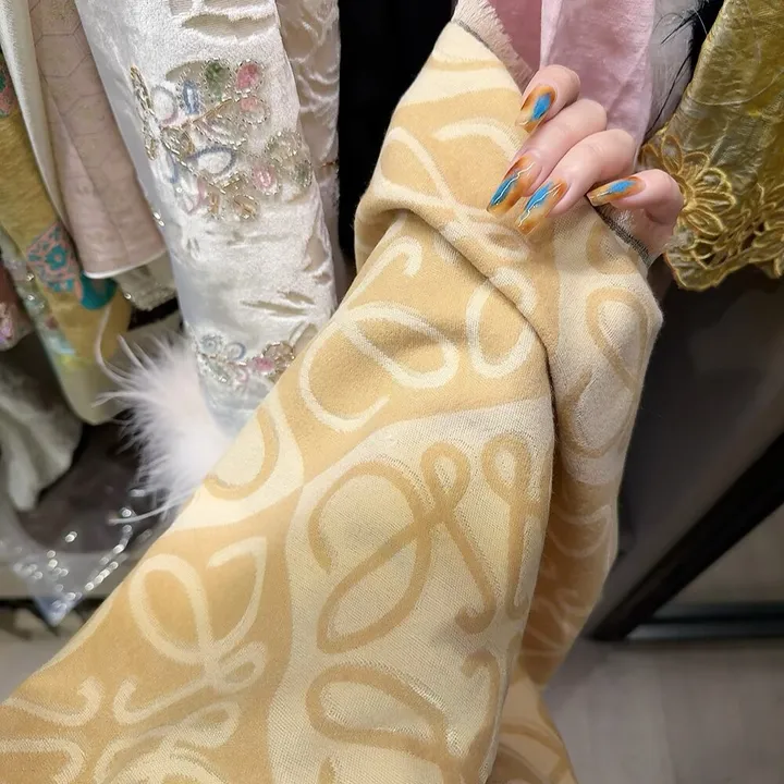 スーパーコピー ロエベ マフラー