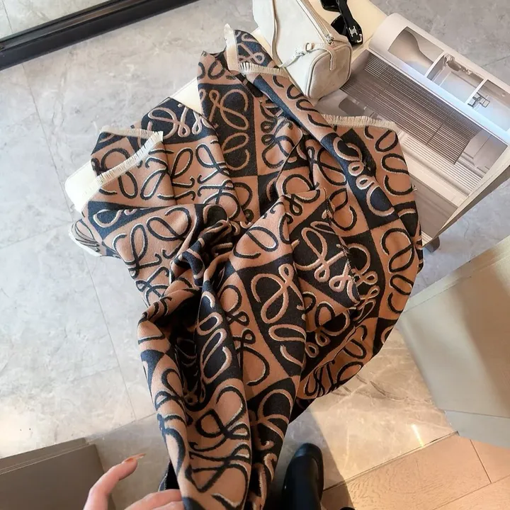 スーパーコピー ロエベ マフラー