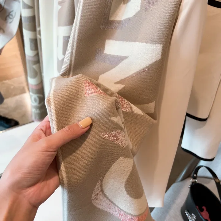 スーパーコピー シャネル マフラー