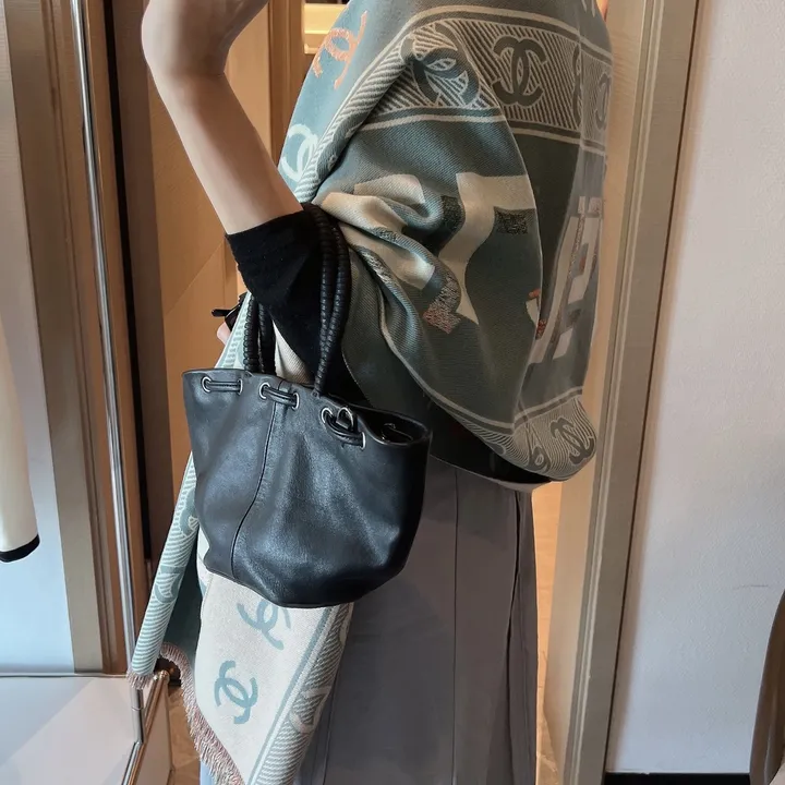 スーパーコピー シャネル マフラー