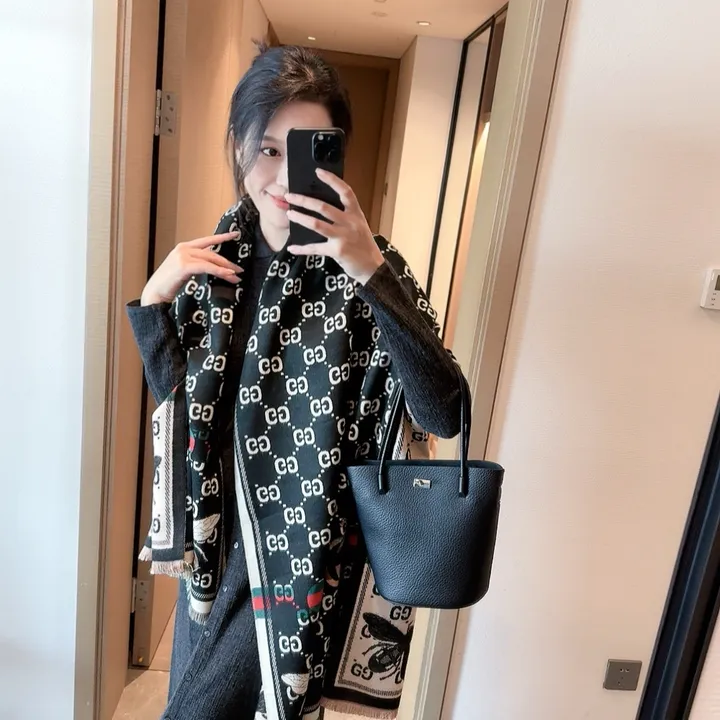 スーパーコピー グッチ マフラー