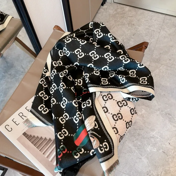 スーパーコピー グッチ マフラー