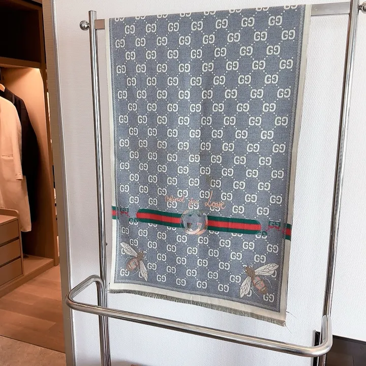 スーパーコピー グッチ マフラー