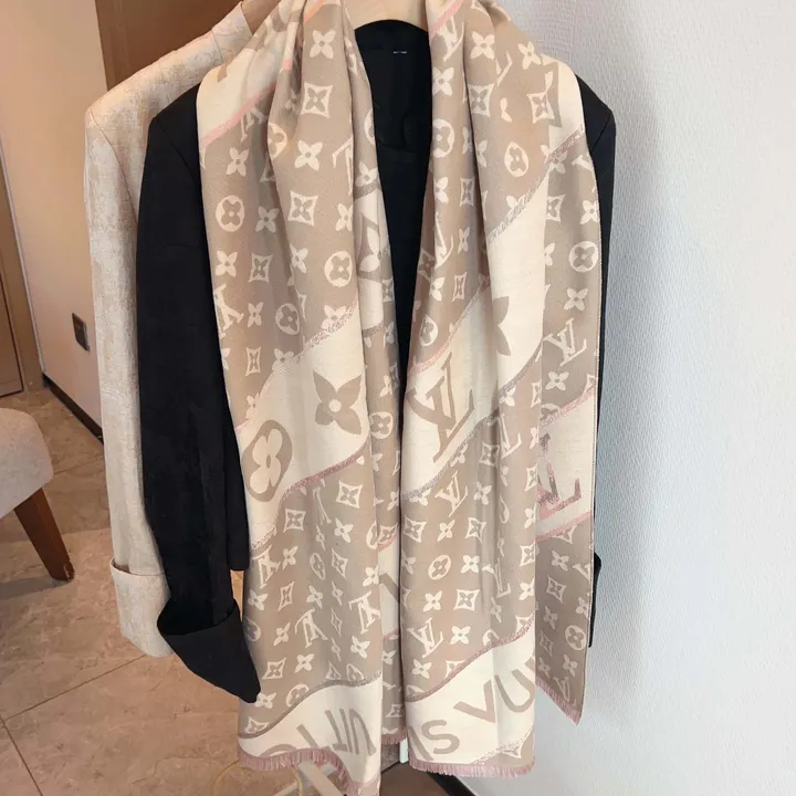 スーパーコピー ルイヴィトン マフラー