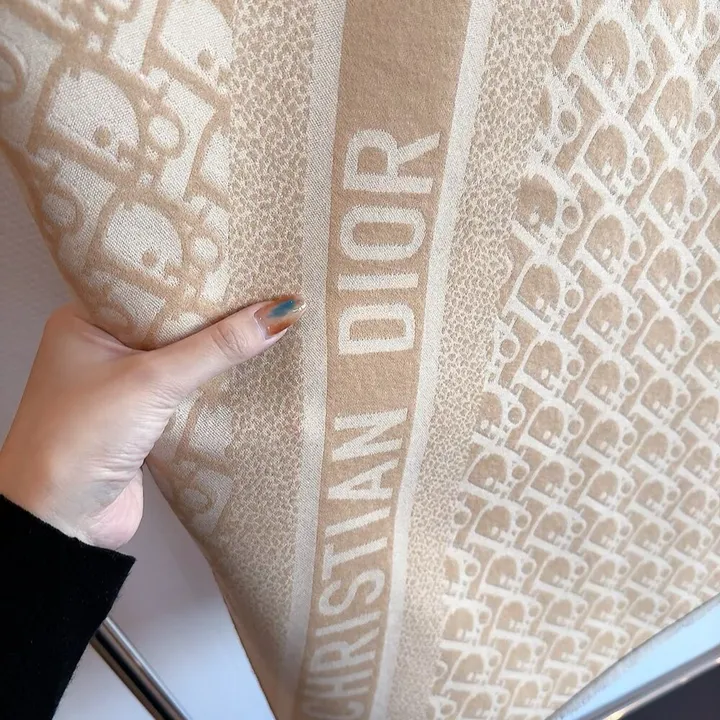 スーパーコピー ディオール マフラー