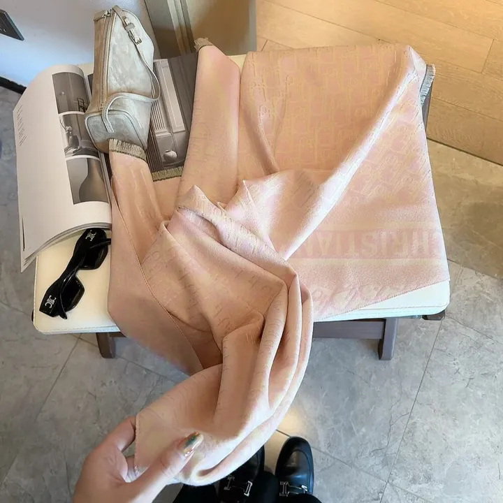 スーパーコピー ディオール マフラー