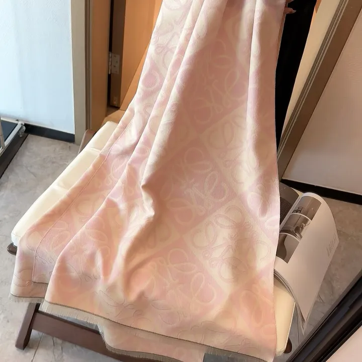 スーパーコピー ロエベ マフラー