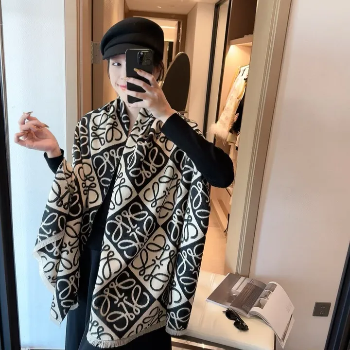 スーパーコピー ロエベ マフラー