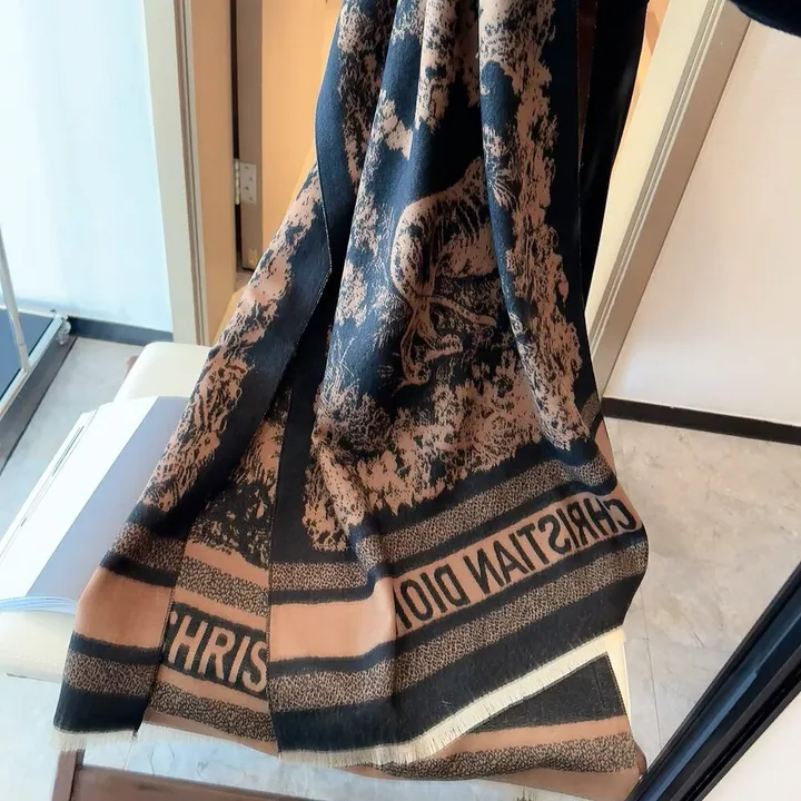 スーパーコピー ディオール マフラー