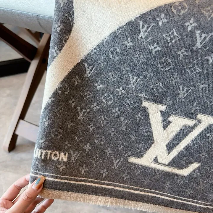 スーパーコピー ルイヴィトン マフラー