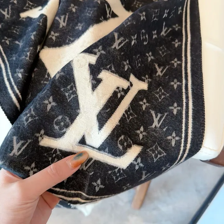 スーパーコピー ルイヴィトン マフラー