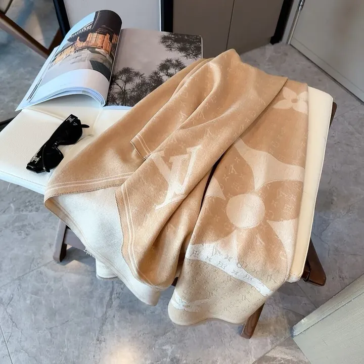 スーパーコピー ロエベ マフラー