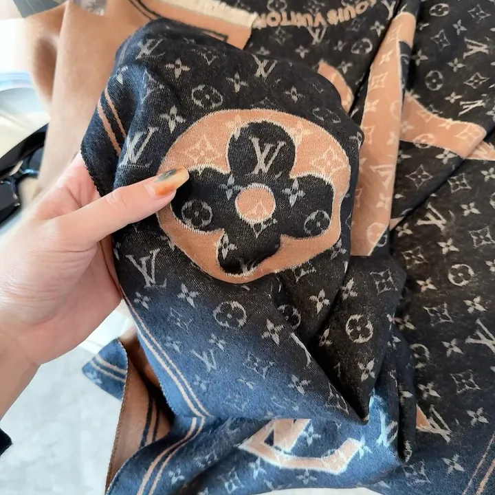 スーパーコピー ロエベ マフラー