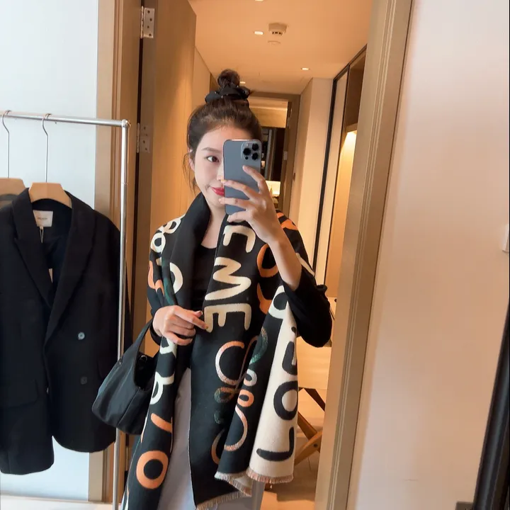 スーパーコピー ロエベ マフラー