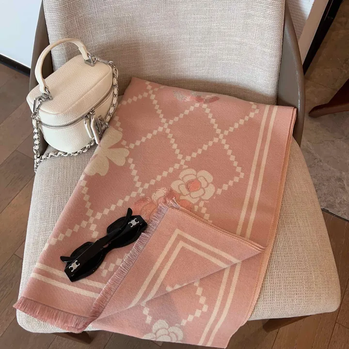 スーパーコピー シャネル マフラー