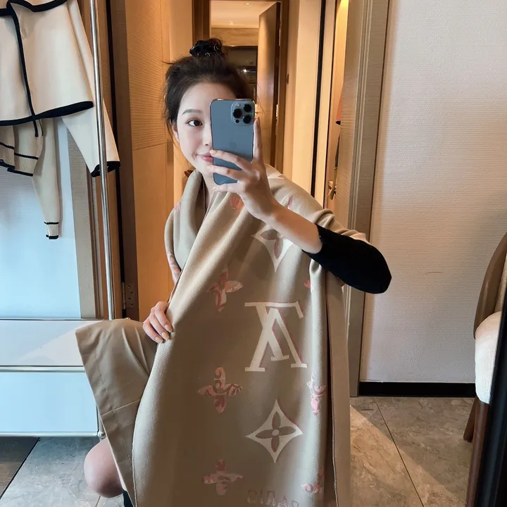 スーパーコピー ルイヴィトン マフラー