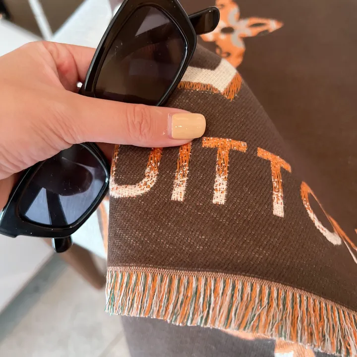 スーパーコピー ルイヴィトン マフラー