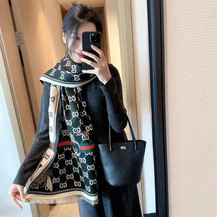 スーパーコピー グッチ マフラー