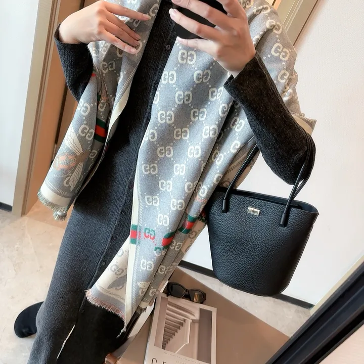 スーパーコピー グッチ マフラー