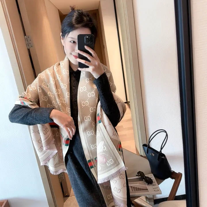 スーパーコピー グッチ マフラー