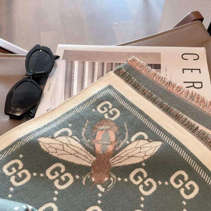 スーパーコピー グッチ マフラー