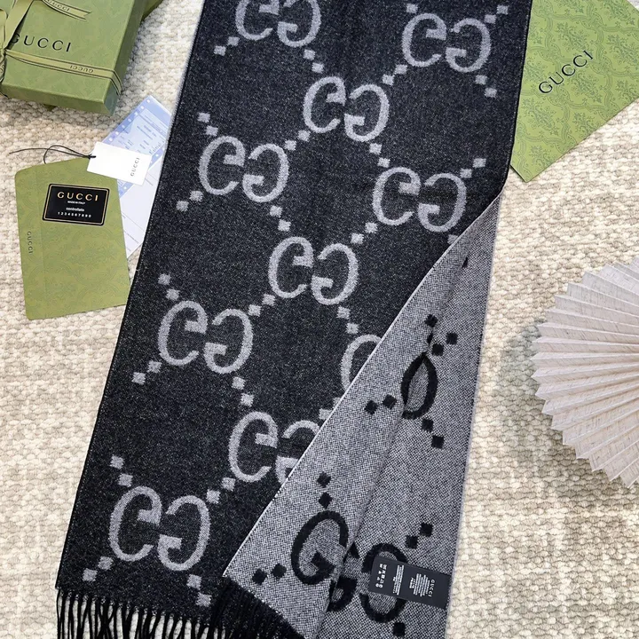 スーパーコピー グッチ マフラー