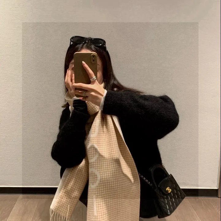 スーパーコピー グッチ マフラー