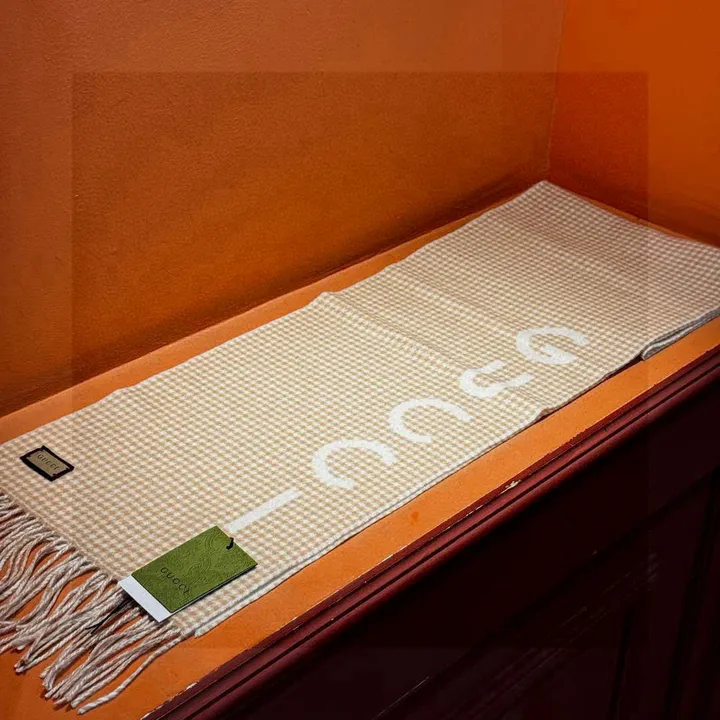 スーパーコピー グッチ マフラー