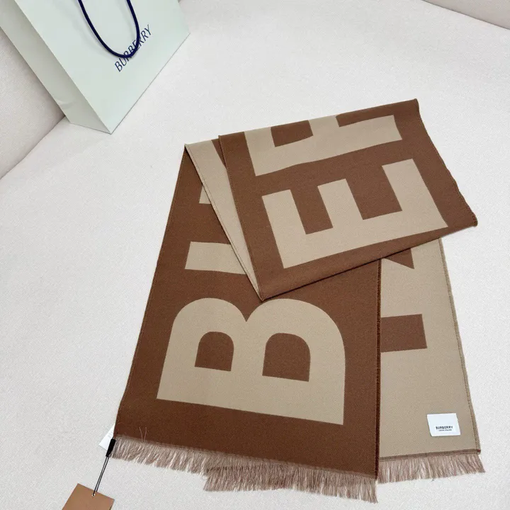 スーパーコピー バーバリー ス マフラー