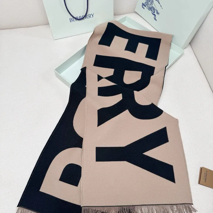 スーパーコピー バーバリー ス マフラー