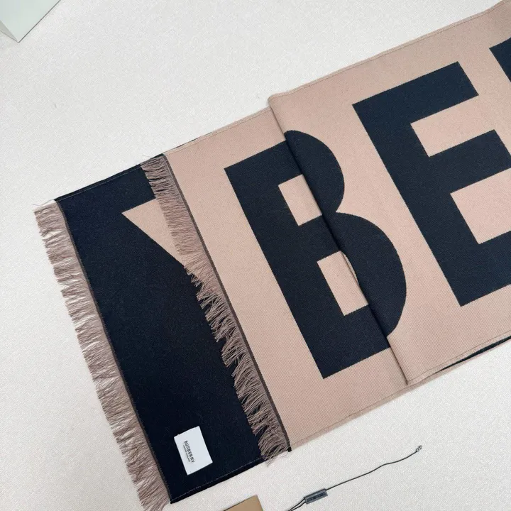 スーパーコピー バーバリー ス マフラー