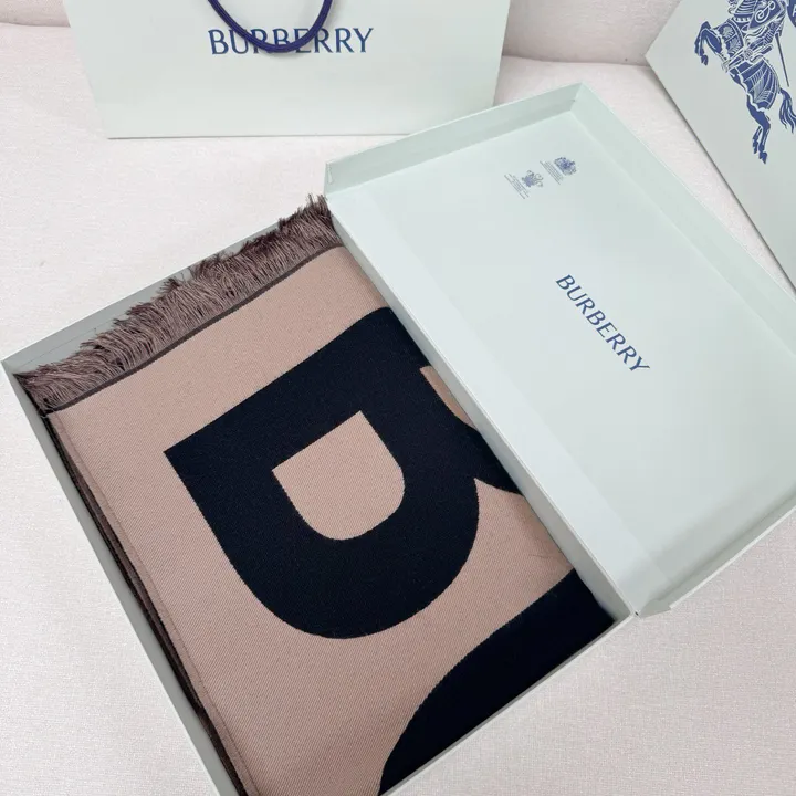 スーパーコピー バーバリー ス マフラー