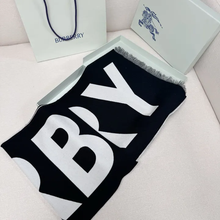 スーパーコピー バーバリー ス マフラー