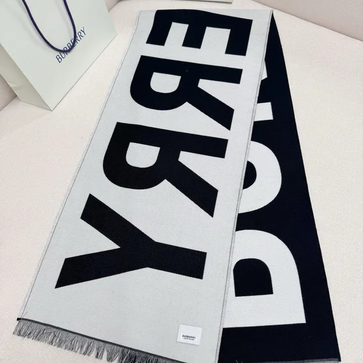 スーパーコピー バーバリー ス マフラー