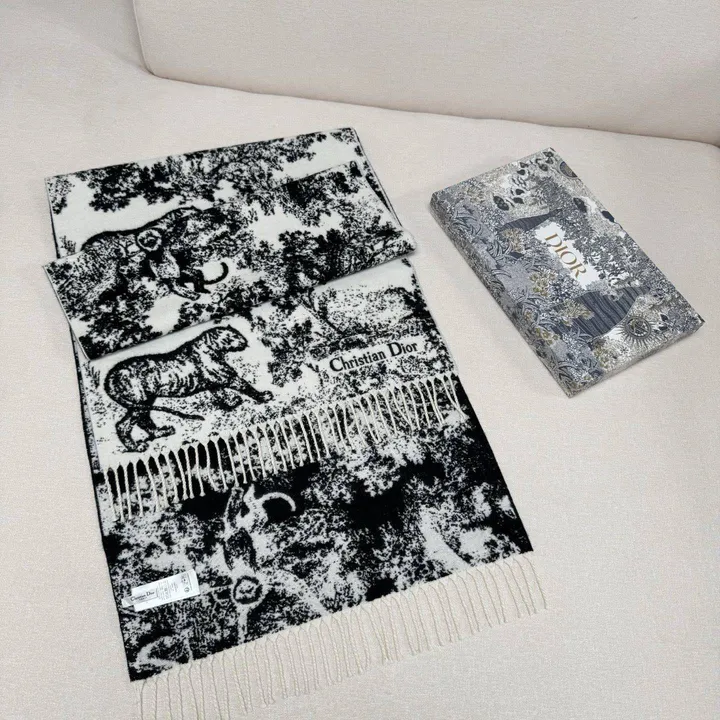 スーパーコピー グッチ マフラー