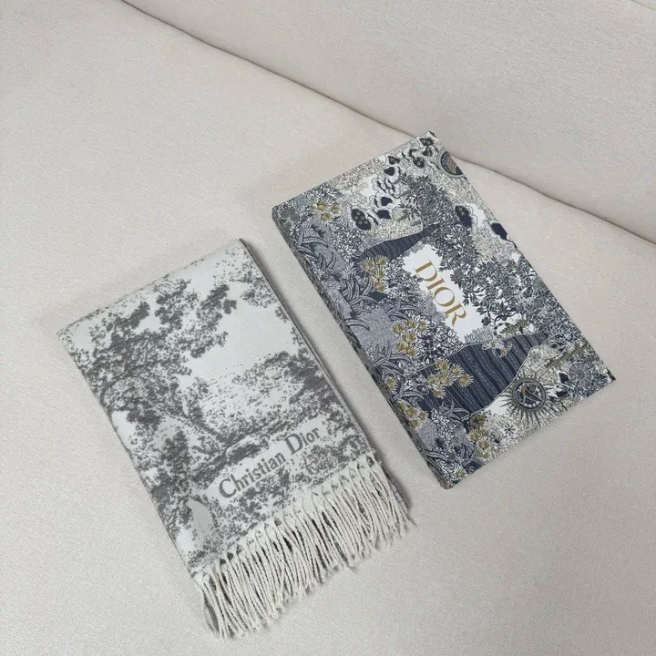 スーパーコピー グッチ マフラー