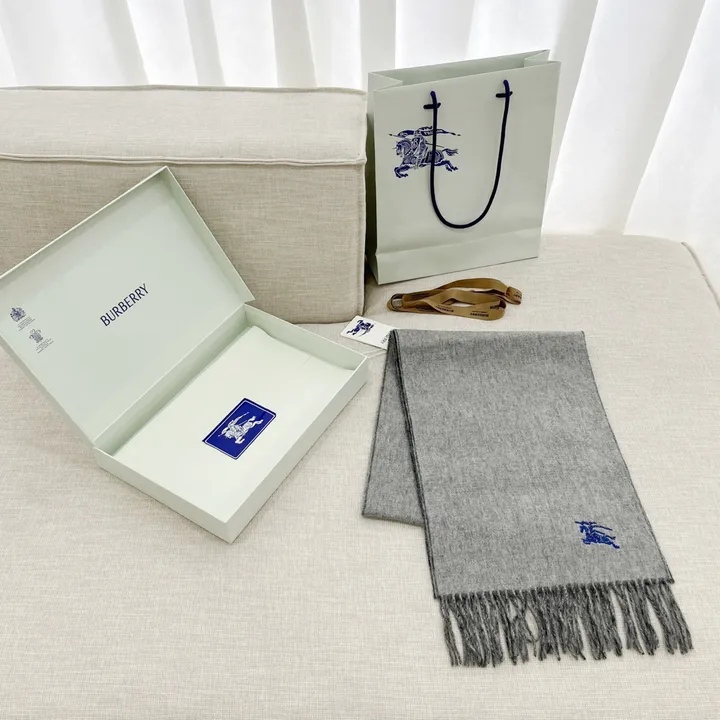 スーパーコピー バーバリー ス マフラー