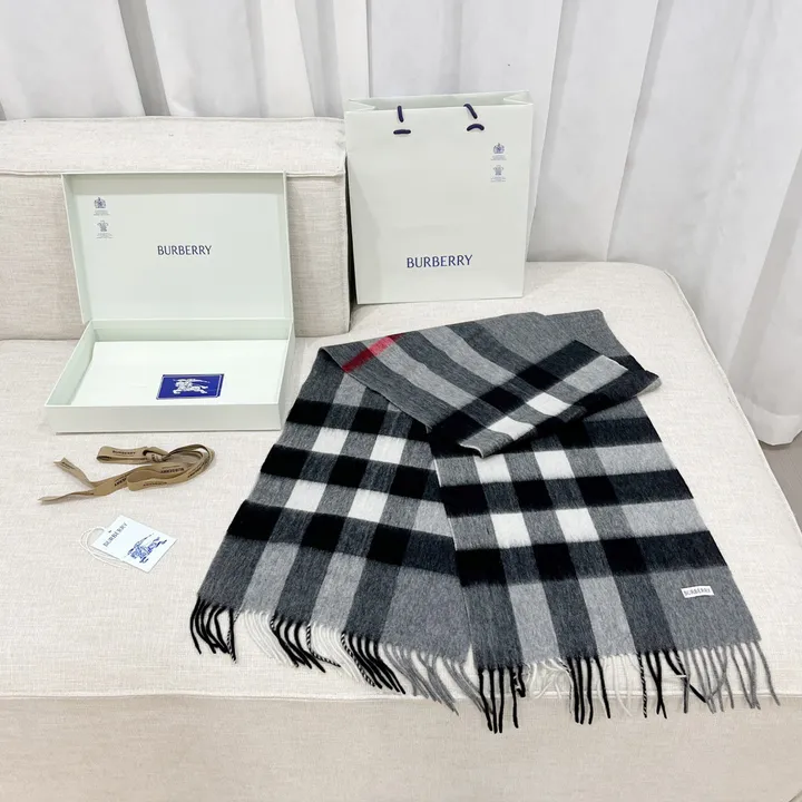 スーパーコピー バーバリー ス マフラー