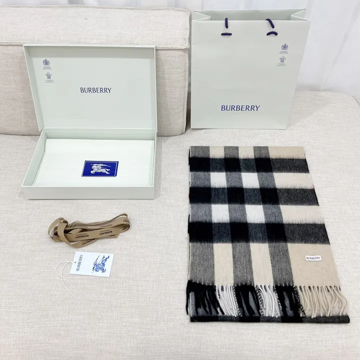 スーパーコピー バーバリー ス マフラー