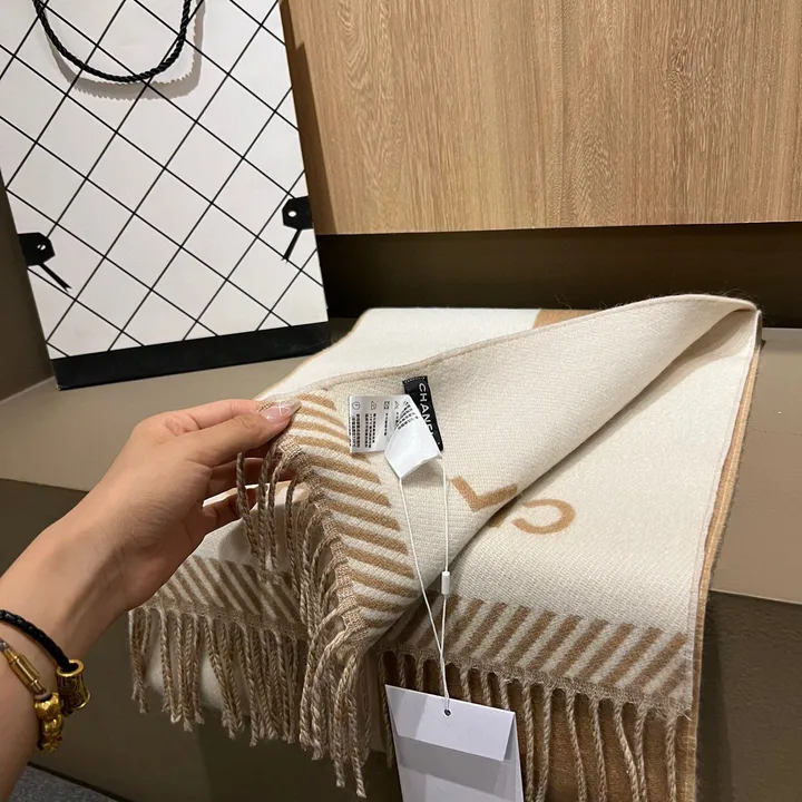 スーパーコピー シャネル マフラー