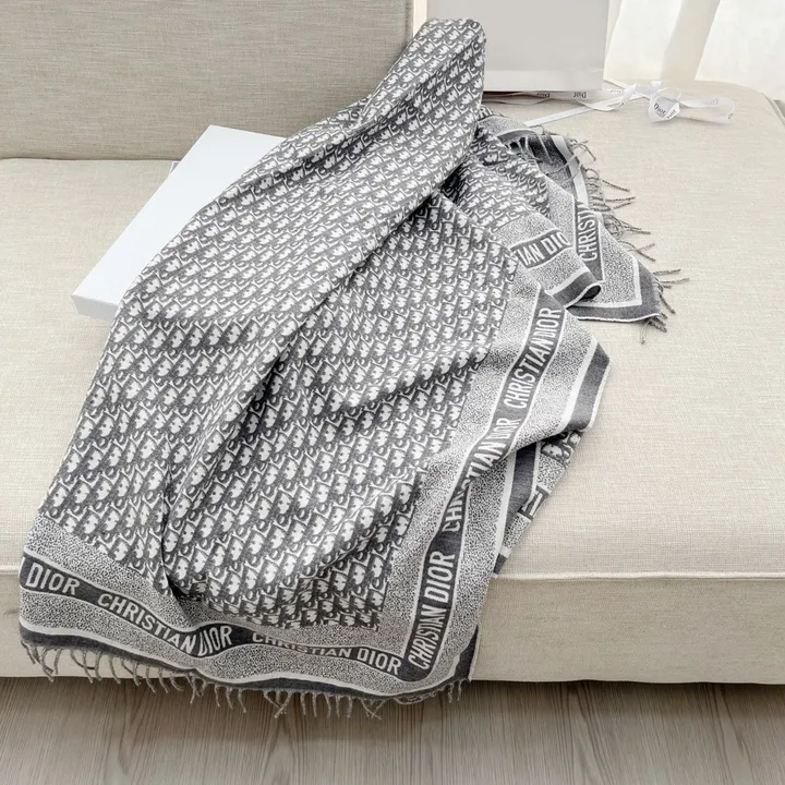 スーパーコピー グッチ マフラー