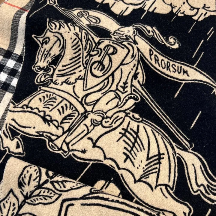 スーパーコピー バーバリー ス マフラー