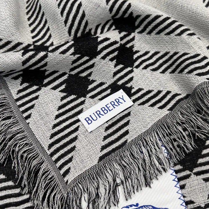 スーパーコピー バーバリー ス マフラー