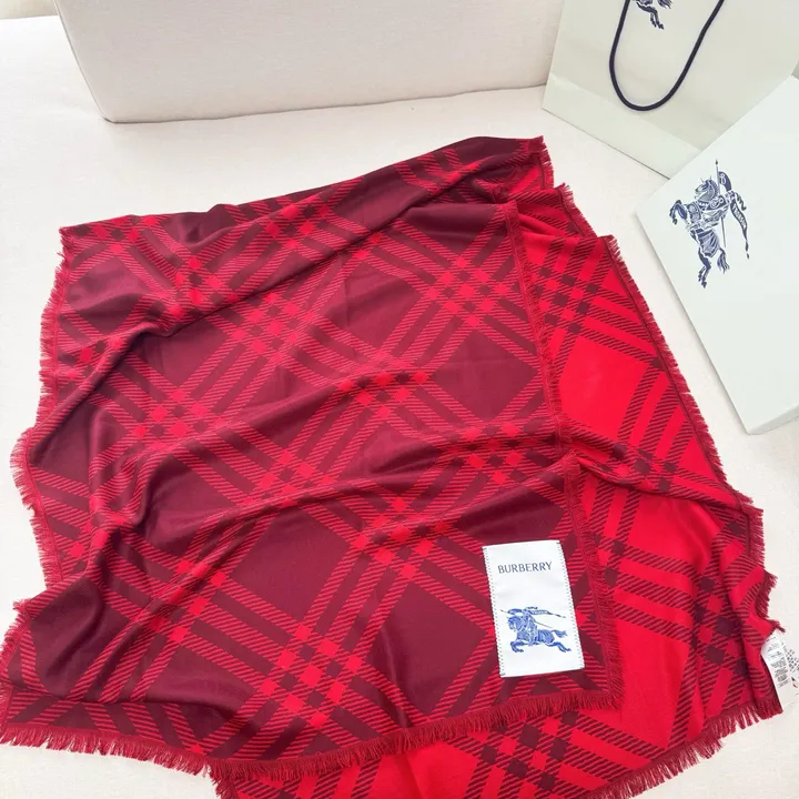 スーパーコピー バーバリー ス マフラー