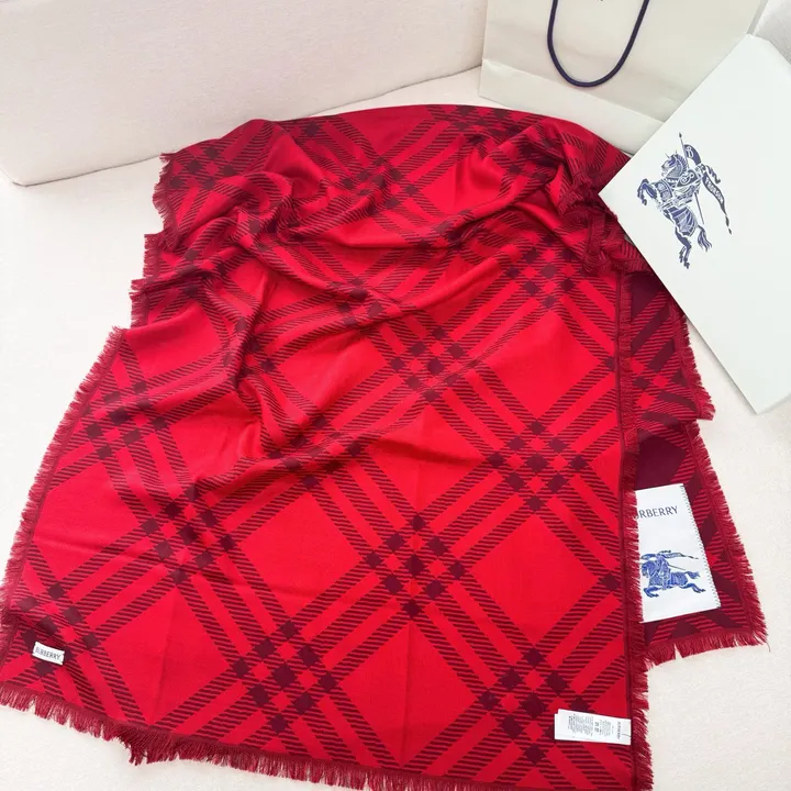 スーパーコピー バーバリー ス マフラー