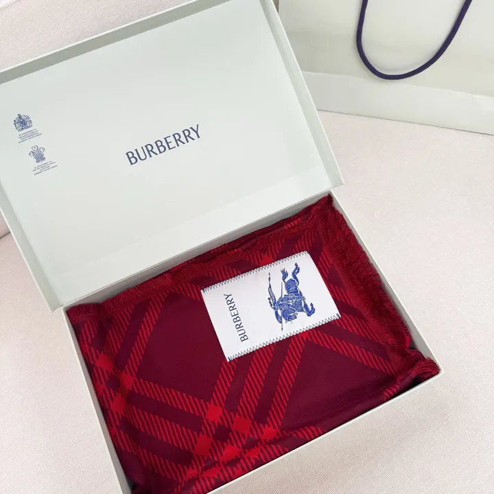 スーパーコピー バーバリー ス マフラー