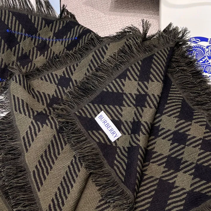 スーパーコピー バーバリー ス マフラー