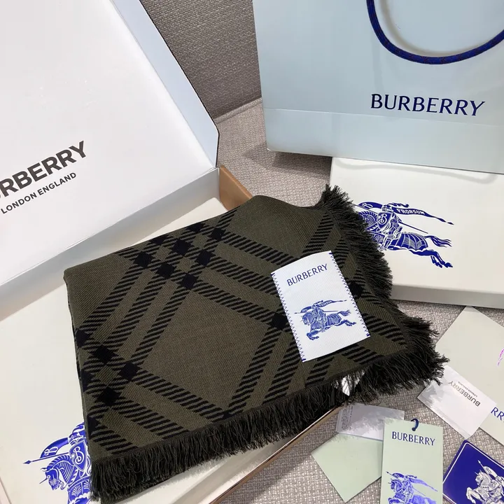 スーパーコピー バーバリー ス マフラー